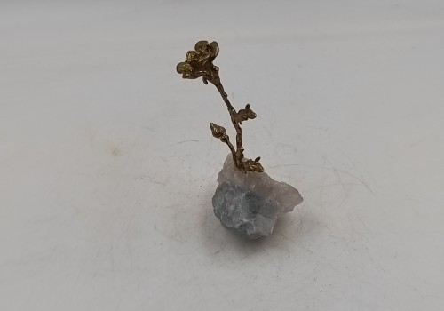 Διακοσμητικό τριαντάφυλλο με Φθορίτη Διακοσμητικό τριαντάφυλλο με Φθορίτη