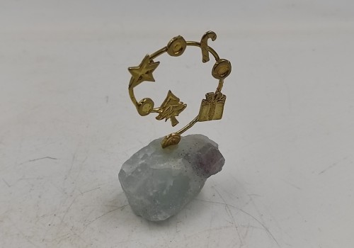 Διακοσμητικό σπείρα με Φθορίτη Διακοσμητικό σπείρα με Φθορίτη