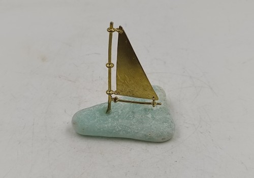 Διακοσμητικό καράβι με Αραγωνίτη