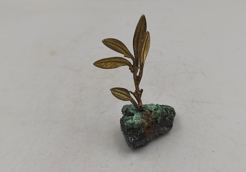 Διακοσμητικό ελιά με Αδαμίτη Διακοσμητικό ελιά με Αδαμίτη