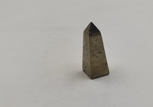 Οβελίσκος από Σιδηροπυρίτης
