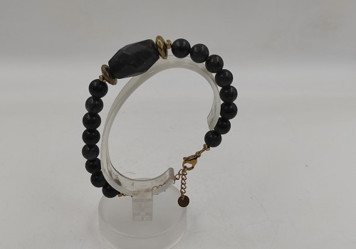 Xειροποίητο βραχιόλι από ατσάλι με Aιματίτη Λαβραδορίτη και Ρουμπίνι Ζωισίτι  Xειροποίητο βραχιόλι από ατσάλι με Aιματίτη Λαβραδορίτη και Ρουμπίνι Ζωισίτι