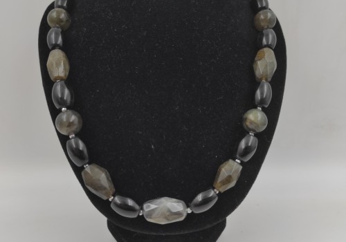 Χειροποίητο κολιέ από ασήμι925 με Λαβραδορίτη και Οψιδιανό Χειροποίητο κολιέ από ασήμι925 με Λαβραδορίτη και Οψιδιανό