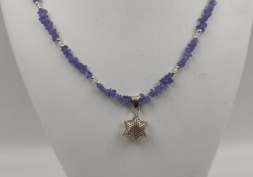 Χειροποίητο κολιέ από ασήμι925 με Τανζανίτη Χειροποίητο κολιέ από ασήμι925 με Τανζανίτη