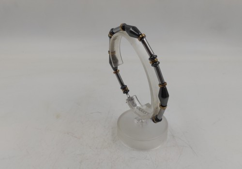 Xειροποίητο βραχιόλι από ατσάλι με Αιματίτη Xειροποίητο βραχιόλι από ατσάλι με Αιματίτη