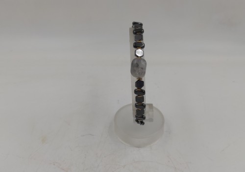 Xειροποίητο βραχιόλι από ατσάλι με Αιματίτη και Χαλαζία Τουρμαλίνη Xειροποίητο βραχιόλι από ατσάλι με Αιματίτη και Χαλαζία Τουρμαλίνη