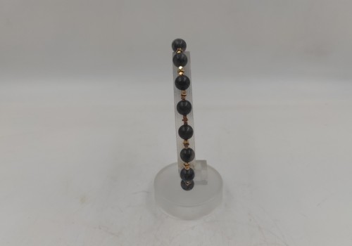 Xειροποίητο βραχιόλι από ατσάλι με Αιματίτη και Ιολίτη Xειροποίητο βραχιόλι από ατσάλι με Αιματίτη και Ιολίτη