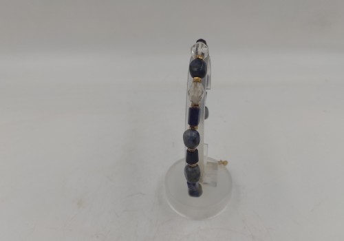 Xειροποίητο βραχιόλι από ατσάλι με Σοδαλίτη, Χαλαζία και Αιματίτη Xειροποίητο βραχιόλι από ατσάλι με Σοδαλίτη, Χαλαζία και Αιματίτη