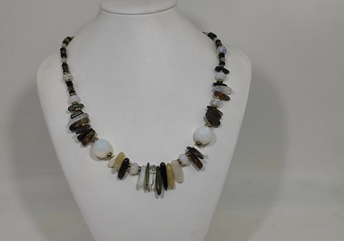 Χειροποίητο κολιέ από ατσάλι με Γρανάτη Αχάτη Φεγγαρόπετρα και Αιματίτη