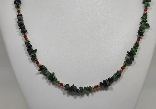 Χειροποίητο κολιέ από επίχρυσο ατσάλι με Ρουμπίνη Ζωισίτη Αχάτη και Αιματίτη