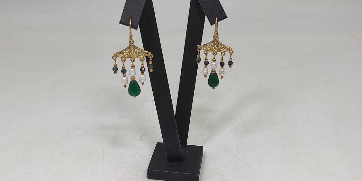 Χειροποίητα σκουλαρίκια από ασήμι 925 επιχρυσωμένο  με Νεφρίτη και Μαργαριτάρι