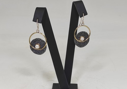 Χειροποίητα σκουλαρίκια από ασήμι 925 επιχρυσωμένο με Μαργαριτάρι Χειροποίητα σκουλαρίκια από ασήμι 925 επιχρυσωμένο με Μαργαριτάρι