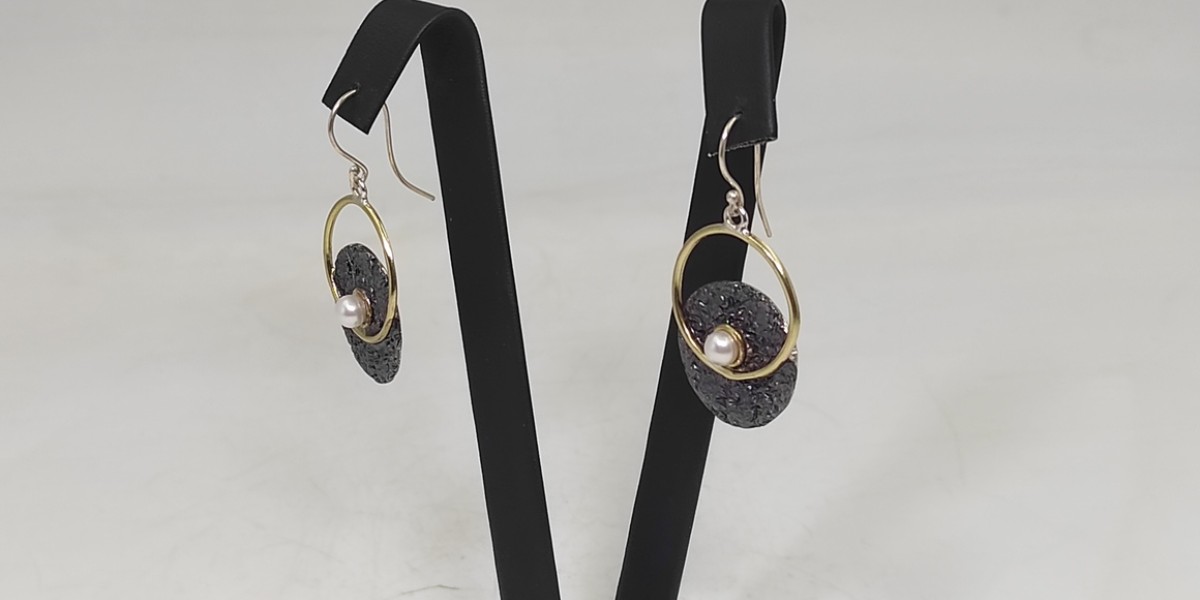Χειροποίητα σκουλαρίκια από ασήμι 925 επιχρυσωμένο με Μαργαριτάρι Χειροποίητα σκουλαρίκια από ασήμι 925 επιχρυσωμένο με Μαργαριτάρι