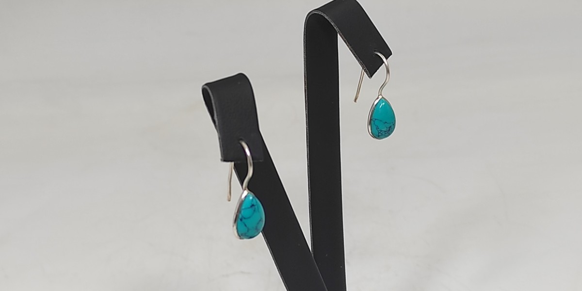 Χειροποίητα σκουλαρίκια από ασήμι 925 με Τιρκουάζ Χειροποίητα σκουλαρίκια από ασήμι 925 με Τιρκουάζ