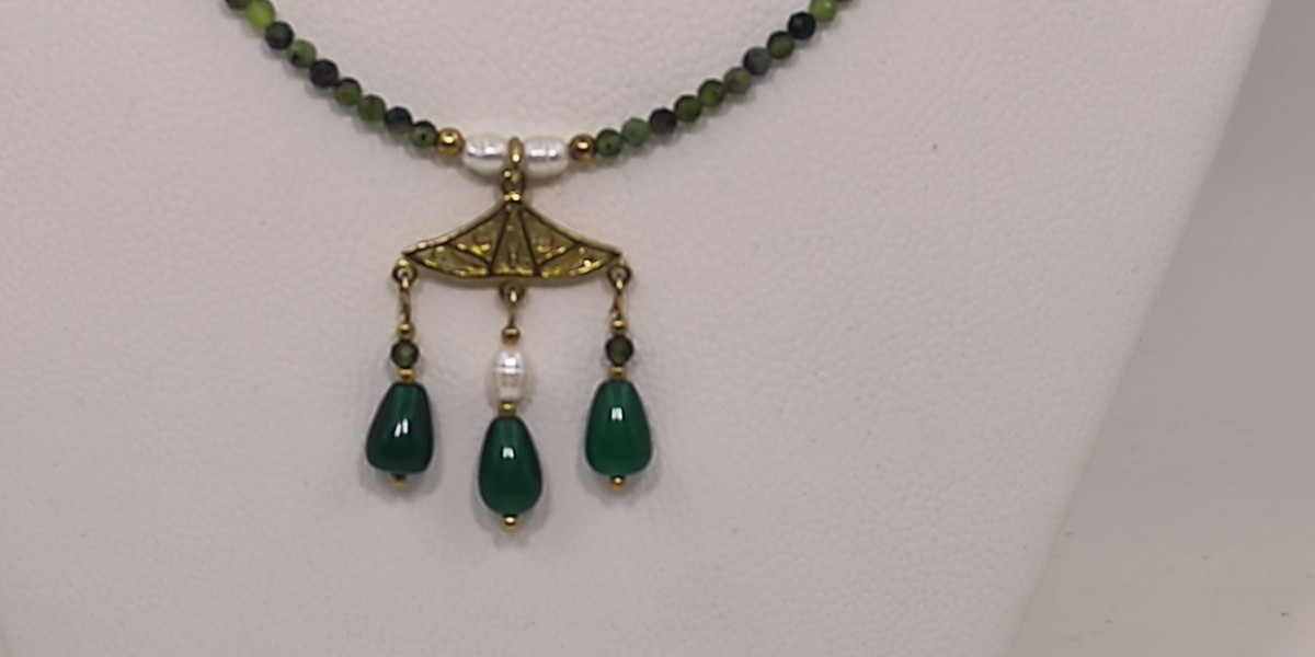 Κολιέ με Τουρμαλίνη, Γρανάτη, Νεφρίτη & Μαργαριτάρι