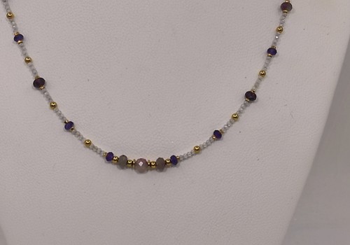 Κολιέ με Ροζ Τουρμαλίνη, Αμέθυστο, Ζιργκόν και Αιματίτη Κολιέ με Ροζ Τουρμαλίνη, Αμέθυστο, Ζιργκόν και Αιματίτη