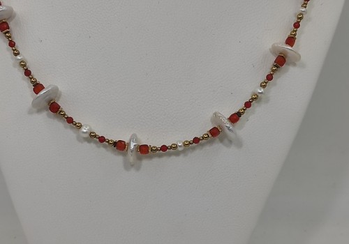 Κολιέ με Καρνεόλη, Γρανάτη, Αιματίτη & Μαργαριτάρι – Επίχρυσο Ασήμι 925