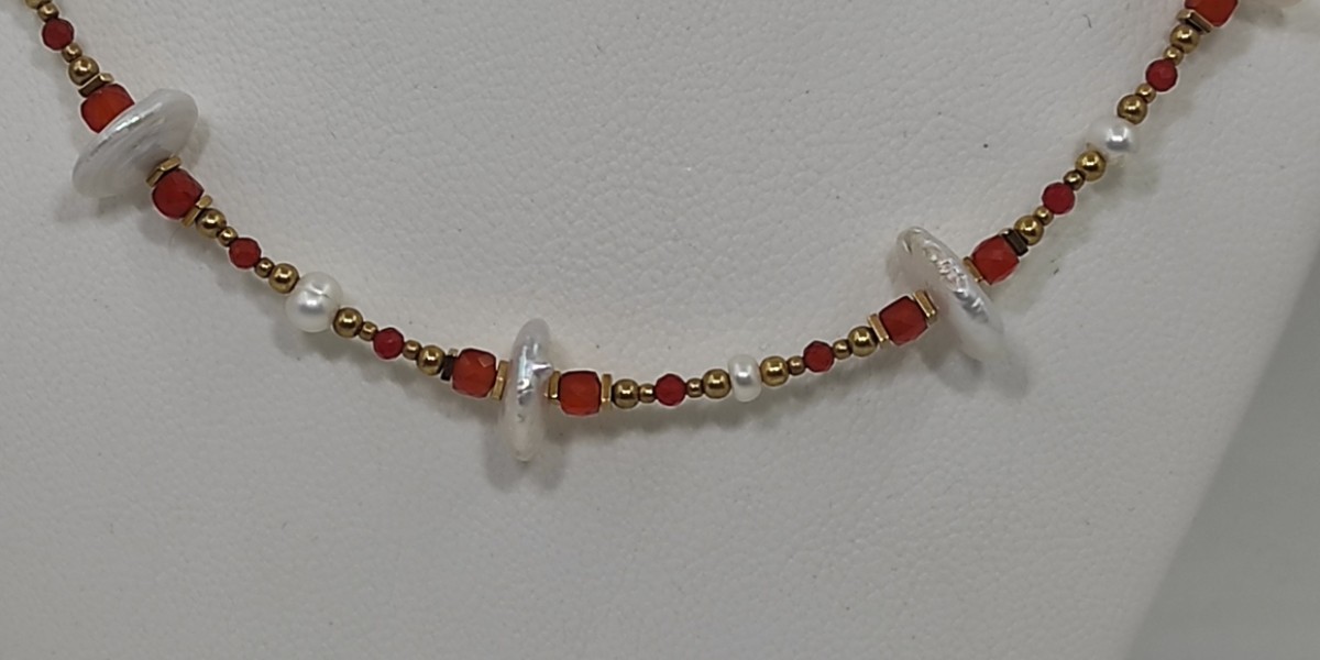 Κολιέ με Καρνεόλη, Γρανάτη, Αιματίτη & Μαργαριτάρι – Επίχρυσο Ασήμι 925