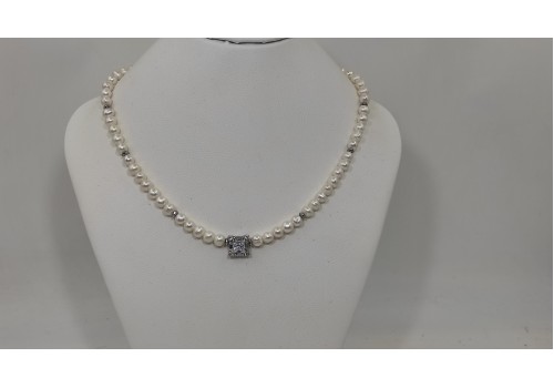 Κολιέ με Μαργαριτάρι & Αιματίτη – Επίχρυσο Ασήμι 925