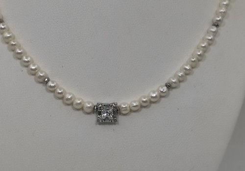 Κολιέ με Μαργαριτάρι & Αιματίτη – Επίχρυσο Ασήμι 925