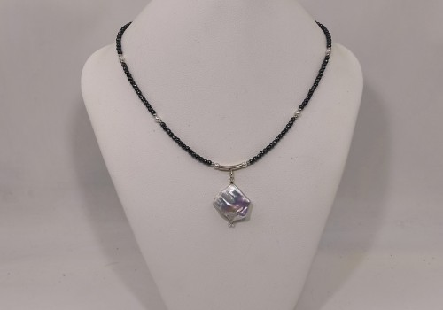 Κολιέ Ασήμι 925 με Αιματίτη και Φυσικό Μαργαριτάρι Μπαρόκ