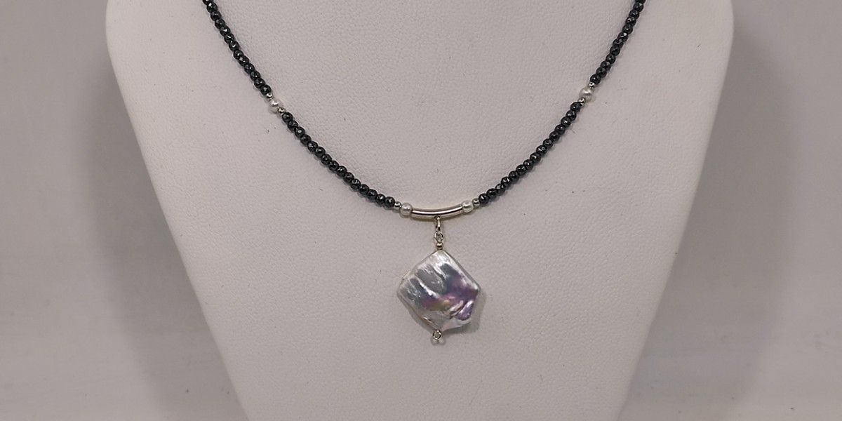 Κολιέ Ασήμι 925 με Αιματίτη και Φυσικό Μαργαριτάρι Μπαρόκ