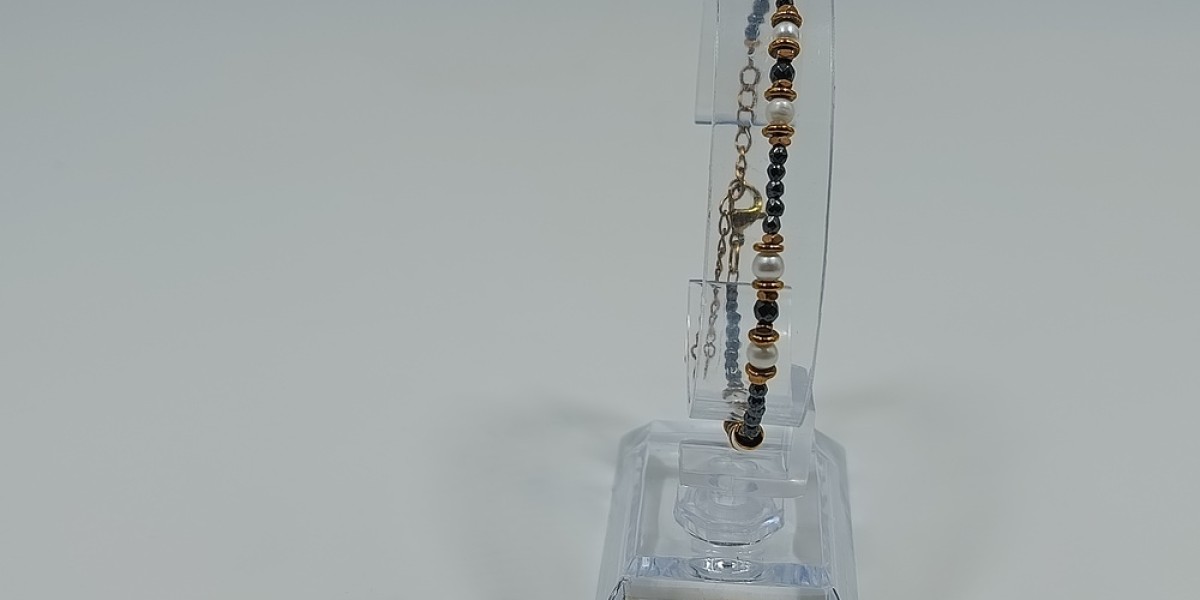 Βραχιόλι από Ανοξείδωτο Ατσάλι Επίχρυσο με Αιματίτη και Μαργαριτάρι Βραχιόλι από Ανοξείδωτο Ατσάλι Επίχρυσο με Αιματίτη και Μαργαριτάρι