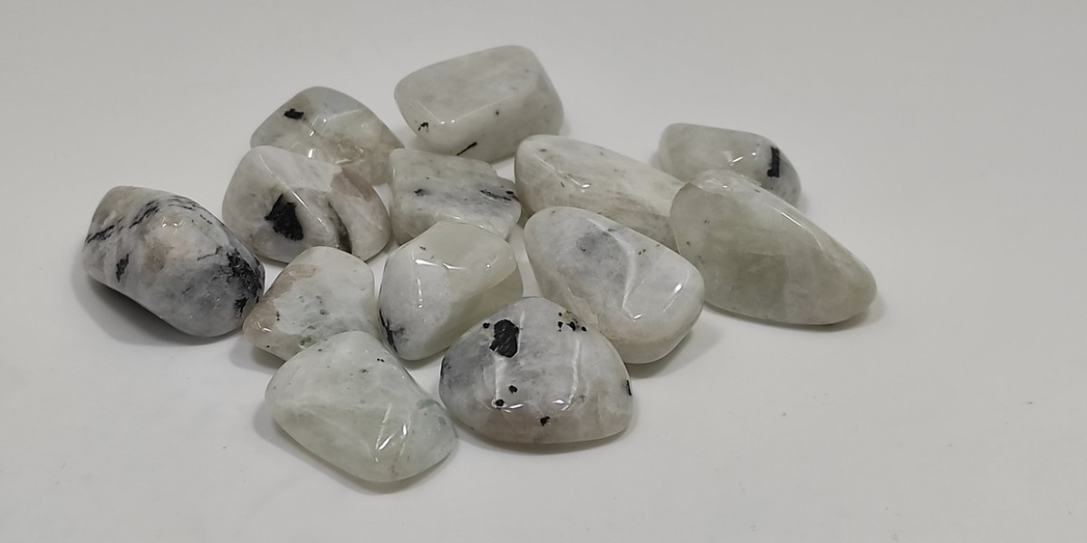 Φεγγαρόπετρα (Moonstone) Φεγγαρόπετρα (Moonstone)