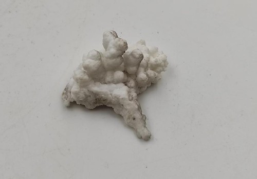 Αραγωνίτης Λαυρίου 