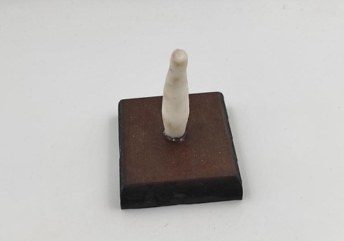 Καλσίτης με βάση από ξύλο Καλσίτης με βάση από ξύλο