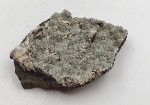 Χαλαζίας,Μαγνισίτης, Καλσίτης και Πράσιο