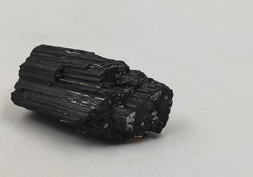 ΤΟΥΡΜΑΛΙΝΗ ΜΑΥΡΗ