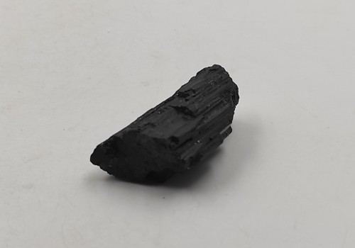 ΤΟΥΡΜΑΛΙΝΗ ΜΑΥΡΗ