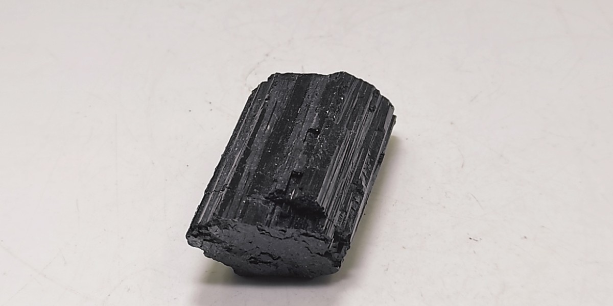 Μαύρη Τουρμαλίνη Μαύρη Τουρμαλίνη