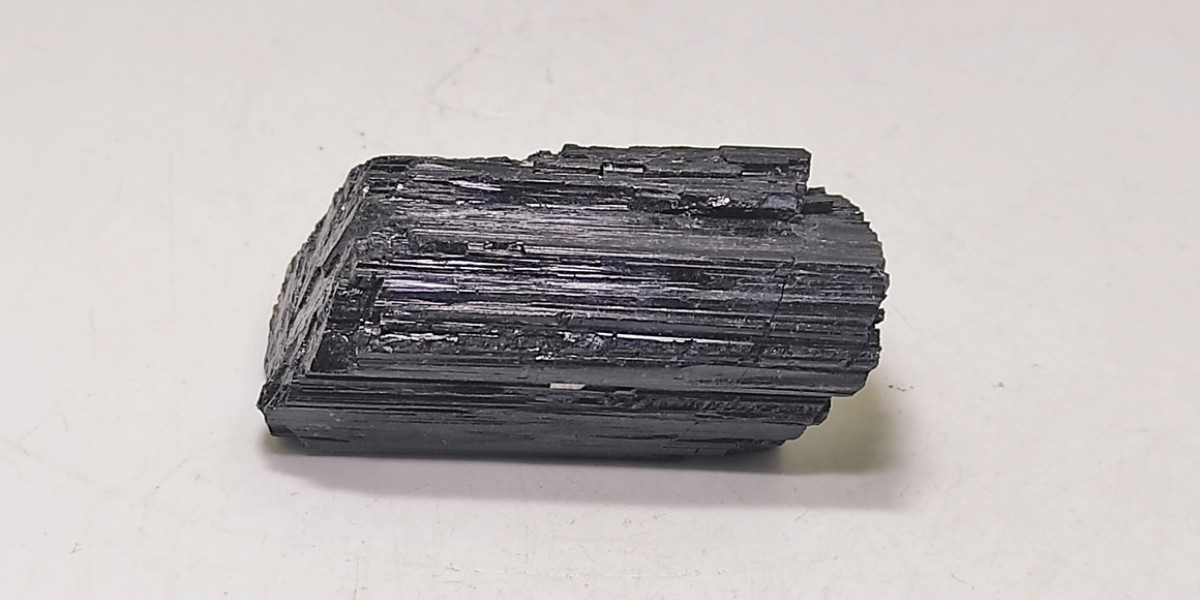 Μαύρη Τουρμαλίνη Μαύρη Τουρμαλίνη