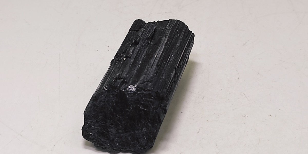 Μαύρη Τουρμαλίνη Μαύρη Τουρμαλίνη