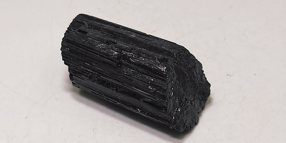 Μαύρη Τουρμαλίνη Μαύρη Τουρμαλίνη