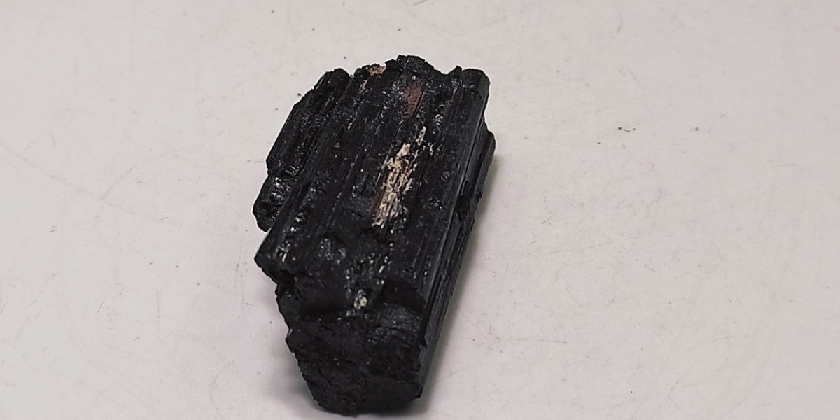 Μαύρη Τουρμαλίνη Μαύρη Τουρμαλίνη