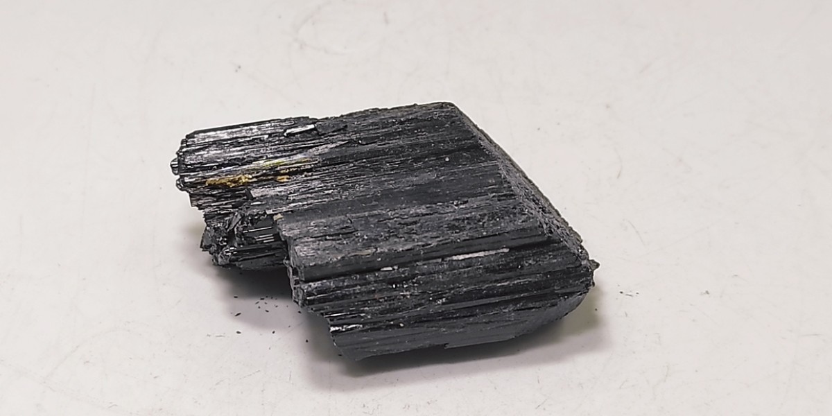 Μαύρη Τουρμαλίνη Μαύρη Τουρμαλίνη