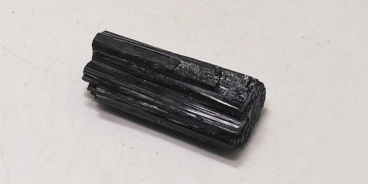 Μαύρη Τουρμαλίνη Μαύρη Τουρμαλίνη