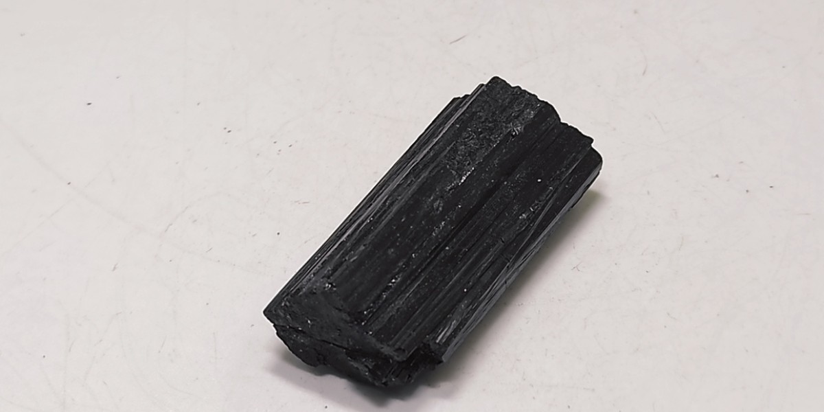 Μαύρη Τουρμαλίνη Μαύρη Τουρμαλίνη