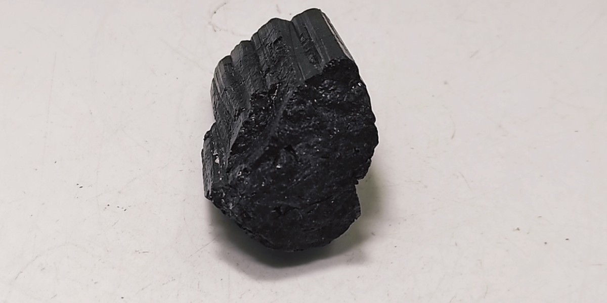 Μαύρη Τουρμαλίνη Μαύρη Τουρμαλίνη