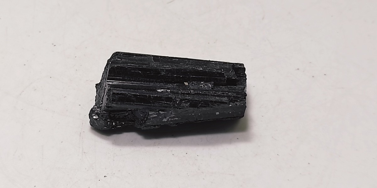 Μαύρη Τουρμαλίνη Μαύρη Τουρμαλίνη