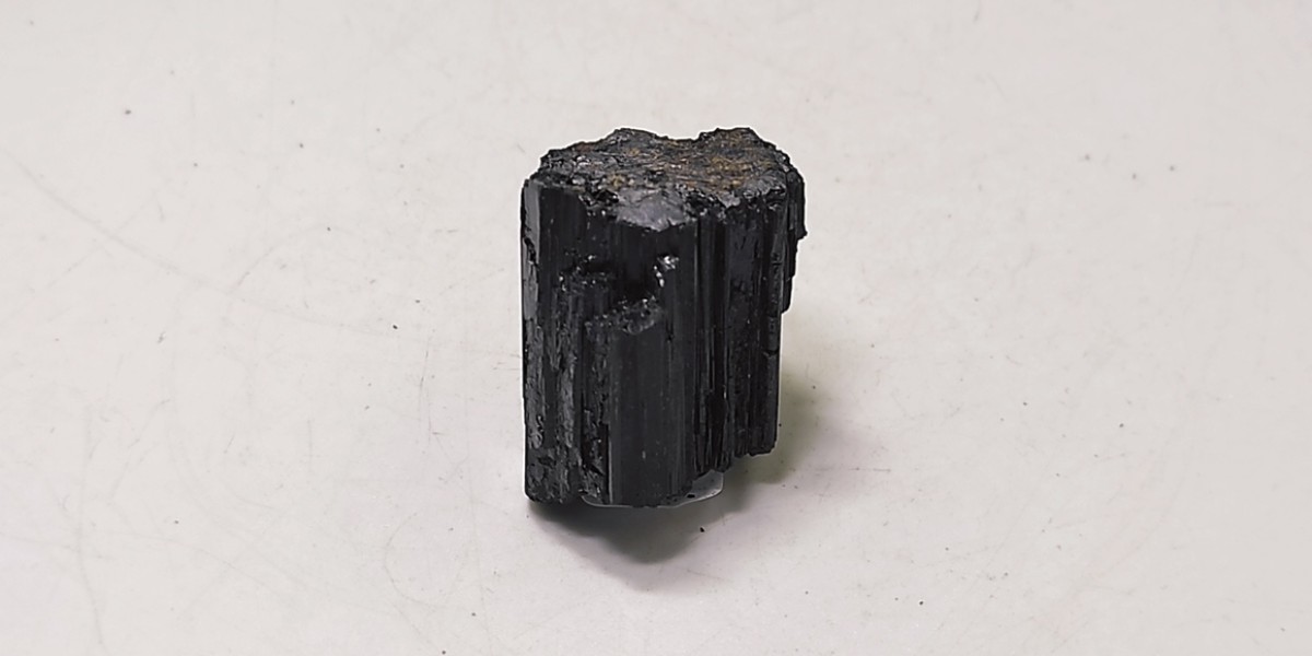 Μαύρη Τουρμαλίνη Μαύρη Τουρμαλίνη