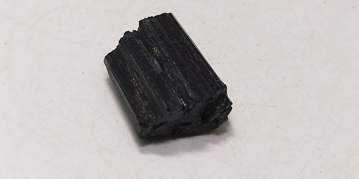 Μαύρη Τουρμαλίνη Μαύρη Τουρμαλίνη
