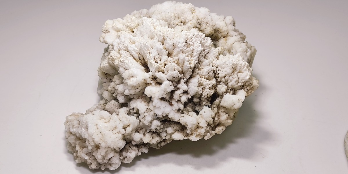 Αραγωνίτης Λαυρίου