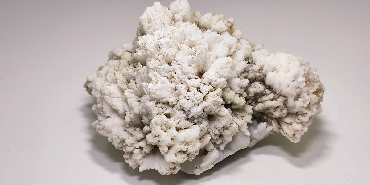 Αραγωνίτης Λαυρίου