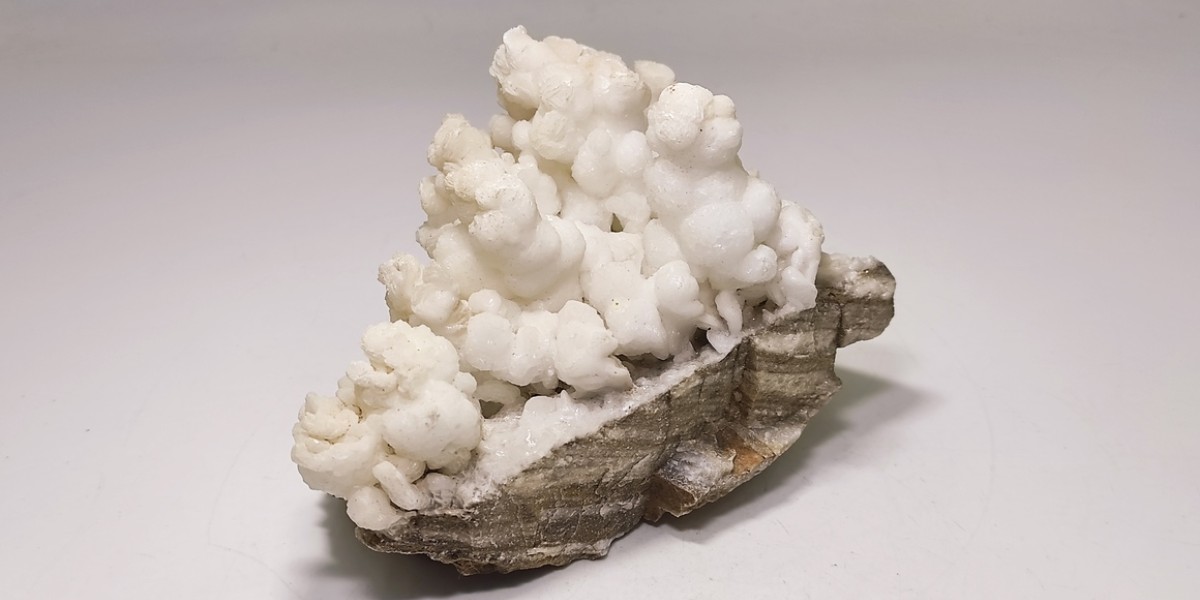 Αραγωνίτης Λαυρίου