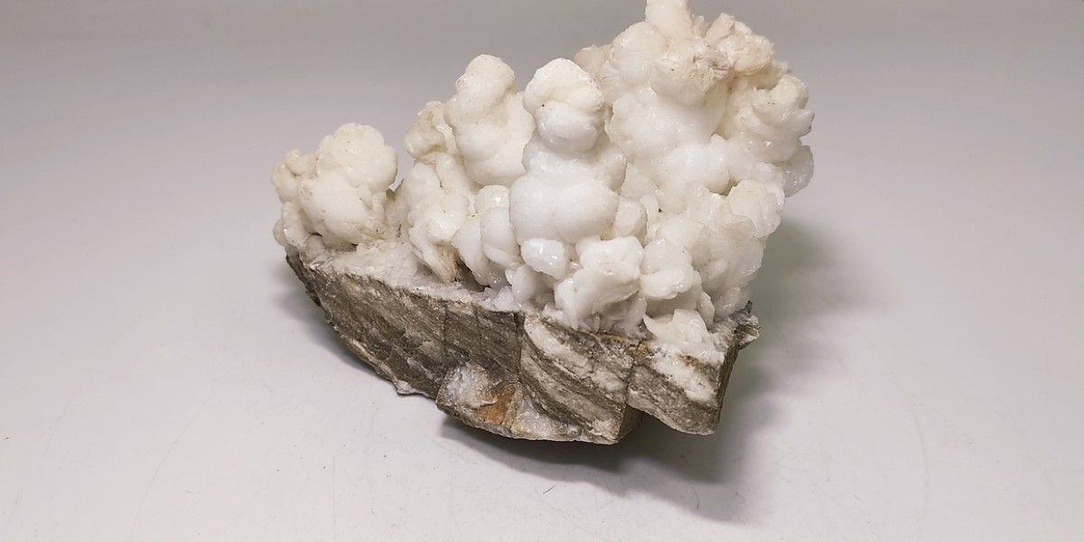 Αραγωνίτης Λαυρίου