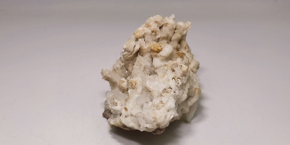 Αραγωνίτης Λαυρίου